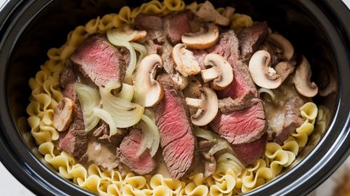 Easy Crock Pot Beef Stroganoff Recipe for Comfort Food Lovers