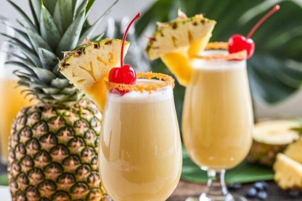 Refreshing Piña Colada and Tropical Drinks Refreshing Piña Colada and Tropical Drinks
